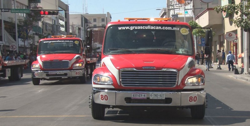 Grúas Culiacán no estaba registrada para participar en desfile