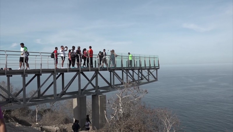 Urge implementar medidas de seguridad en mirador de cristal: Regidor