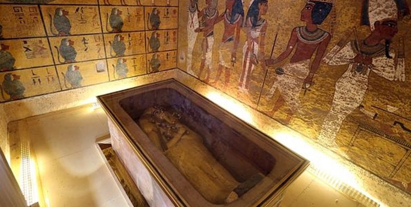Descartan la existencia de cámaras secretas en la tumba de Tutankamón