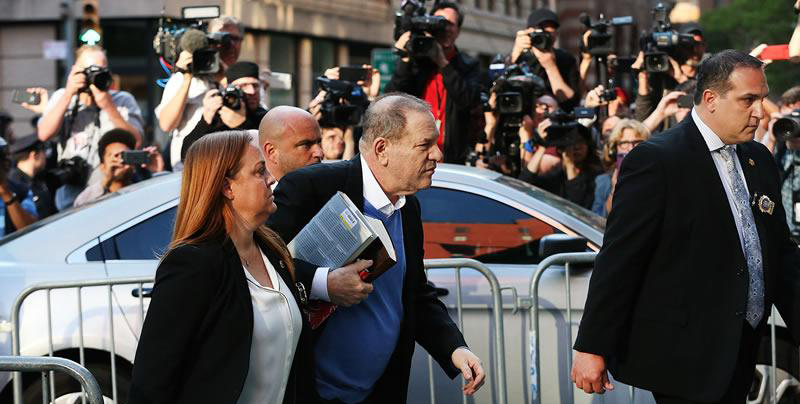 Harvey Weinsten se entrega a la policía de Nueva York tras denuncias por acoso y abuso sexual