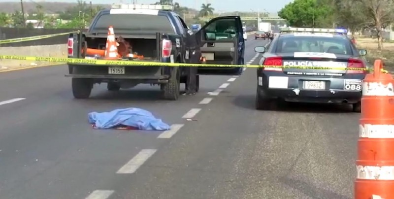 Muere hombre al ser atropellado en Carretera Internacional