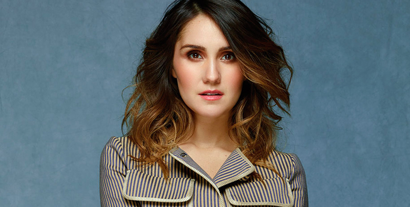 Dulce María luce rostro sin maquillaje