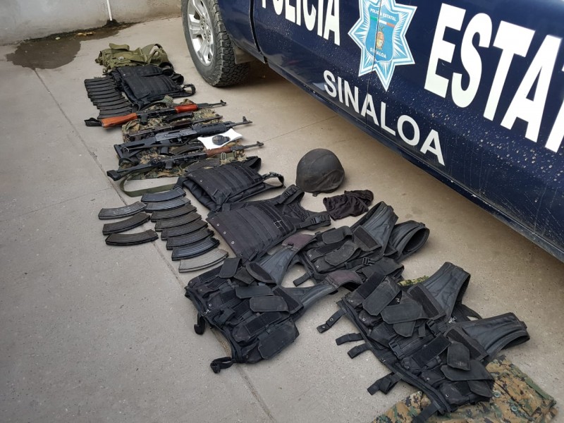 PEP detiene a 4 personas y asegura armas en Escuinapa