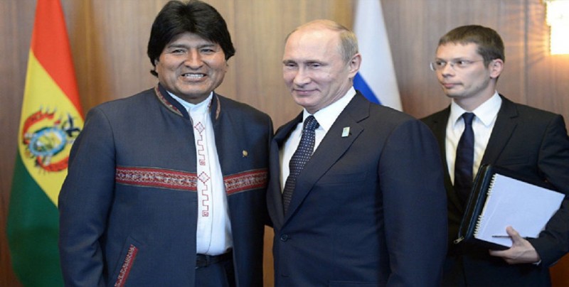 Morales se reúne con Putin para consolidar su alianza energética con Rusia