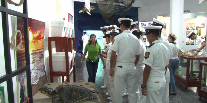 Cadetes de la Heroica Escuela Naval de Veracruz visitan el Acuario Mazatlán