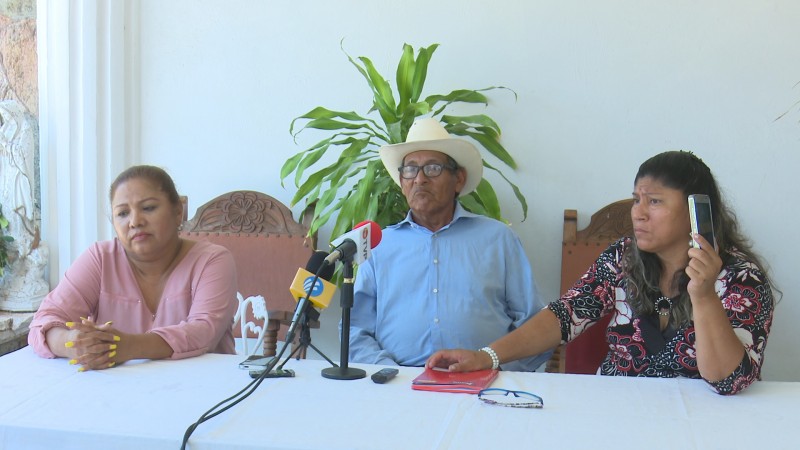 Denuncian indígenas malos manejos de recursos en la CDI