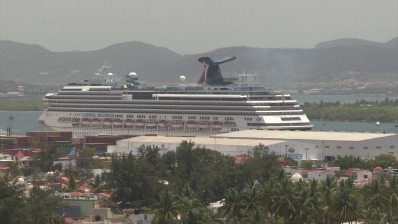 Arriba a Mazatlán crucero Carnival Splendor