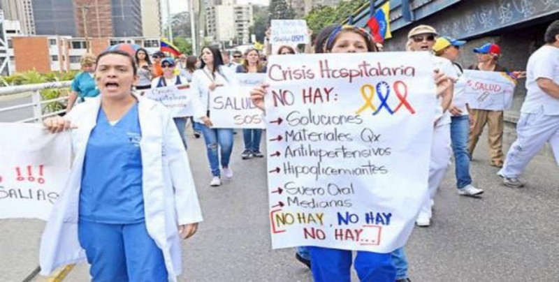 Trabajadores de la salud pública en Venezuela cumplen 10 días en protesta