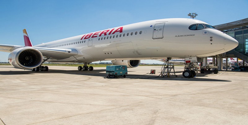 Aterriza de emergencia vuelo de Iberia en AICM