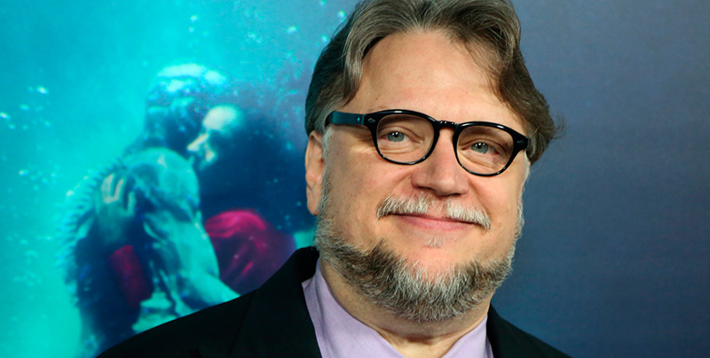 Guillermo del Toro responde a críticas del ganador de su beca