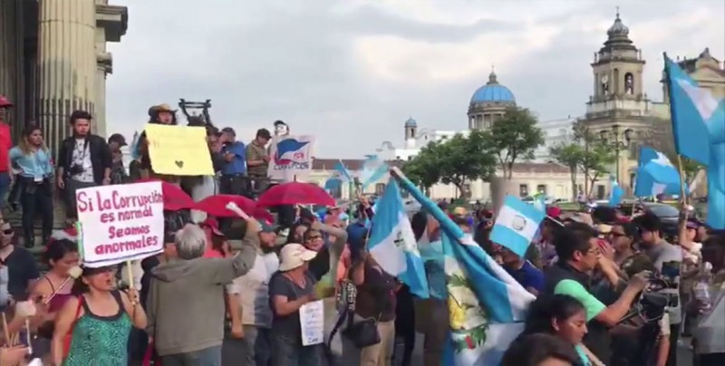 Decenas de nicaragüenses en Costa Rica se manifiestan contra Ortega