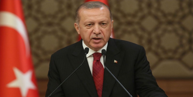 Erdogan se queja de que EEUU "apuñala por la espalda" a su aliada Turquía
