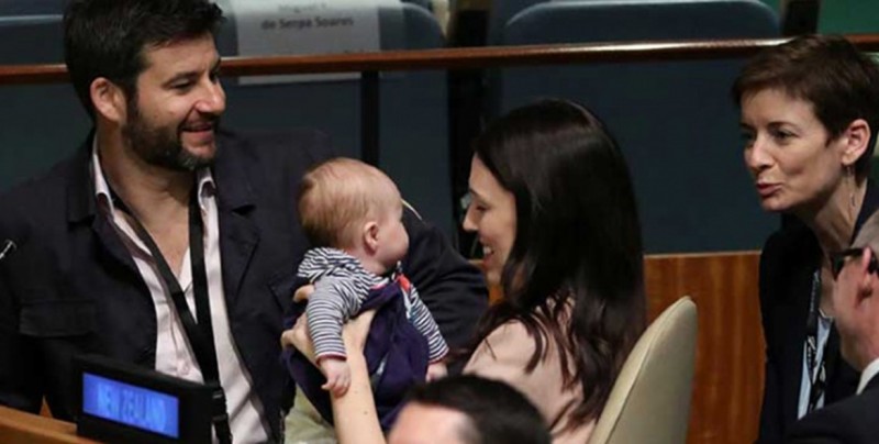 Por lactancia, primera ministra lleva a su bebé a la ONU