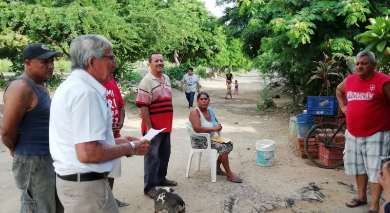 JUMAPAM lleva programa de concientización con habitantes de la Colonia Rafael Buelna