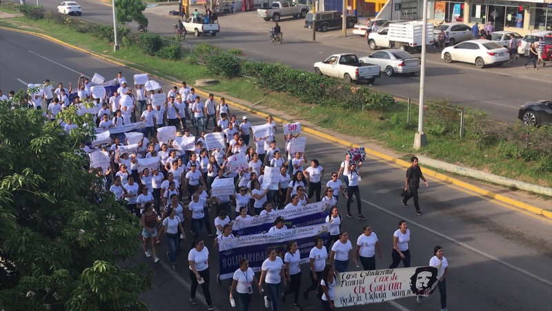 Estudiantes recuerdan la matanza de Tlatelolco