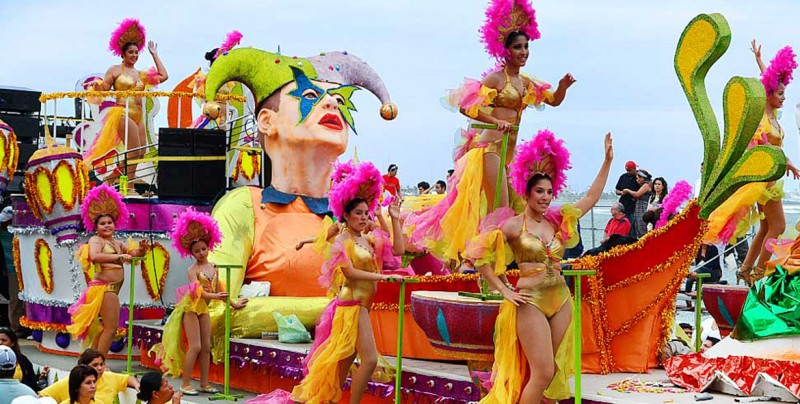Rechazan que mujer trans compita por ser la reina del carnaval