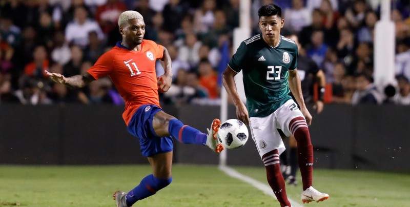 Chile vence a México con gol de última hora de Nico Castillo