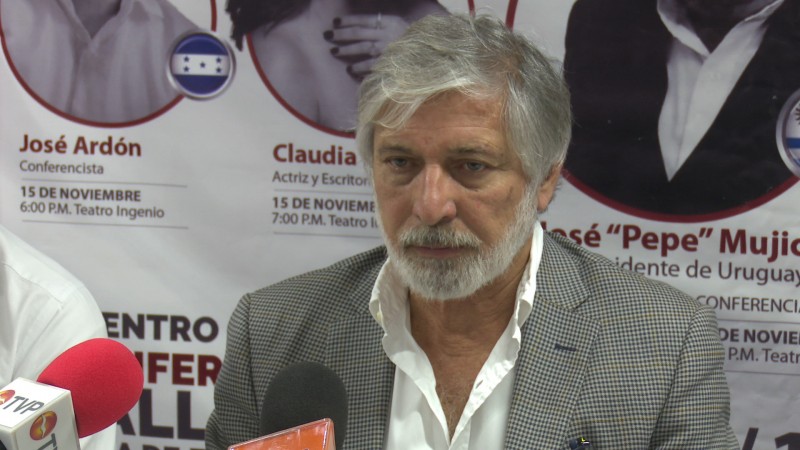 Embajador de Urugauy destaca potencial de México en material comercial