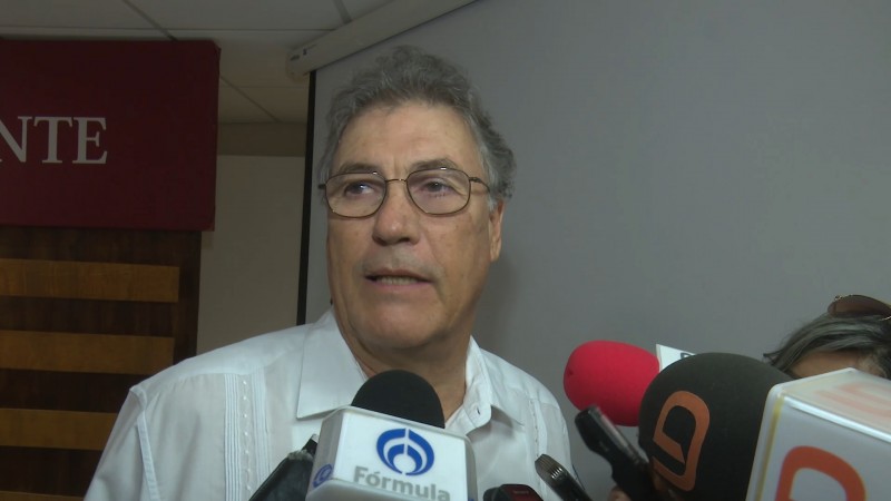 Listo Manuel Urquijo para informe de labores