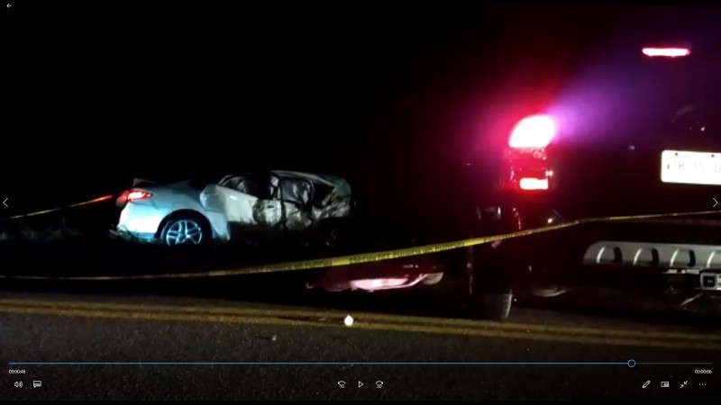 Tres lesionados y dos muertos saldo de accidente en carretera