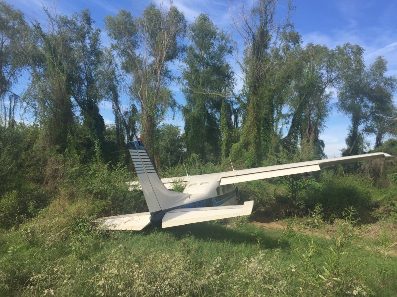 Se desploma avioneta en parcela de El Walamo