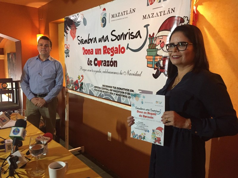 A donar juguetes para la campaña del DIF Mazatlán