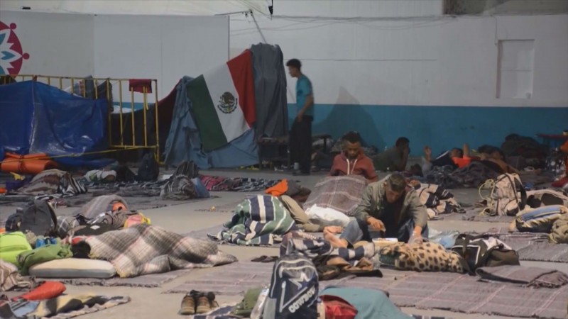 Atienden a migrantes durante su paso por Sinaloa