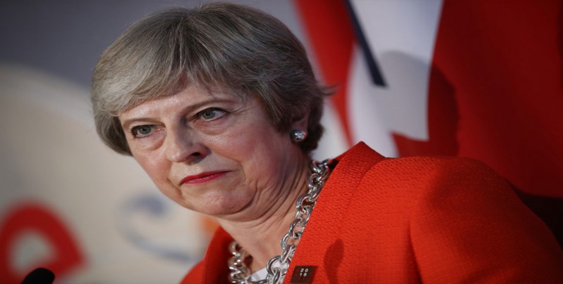 Gabinete unido con Theresa May cuando pierde fuerza intento por desbancarla