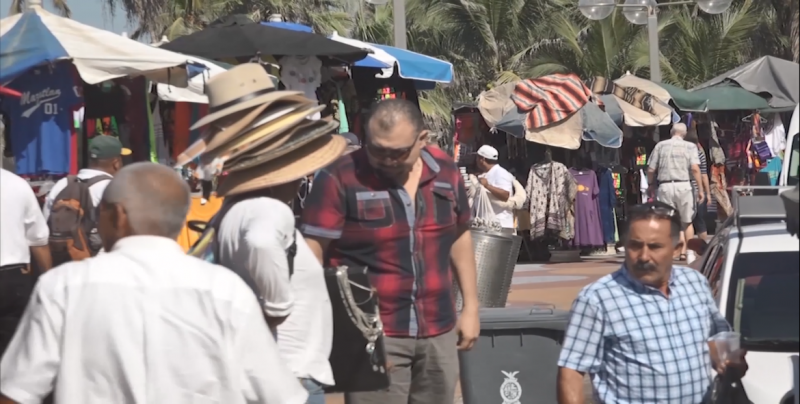 Que se regulen a los vendedores ambulantes en zona turística: Canaco