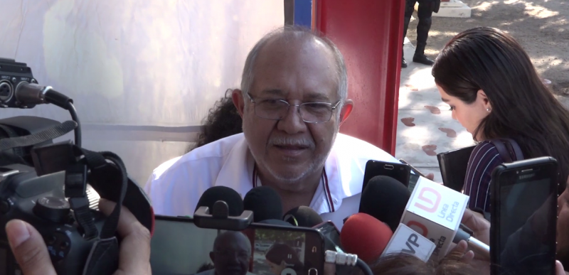 Alcalde de Mazatlán reafirma acuerdo con concesionarios