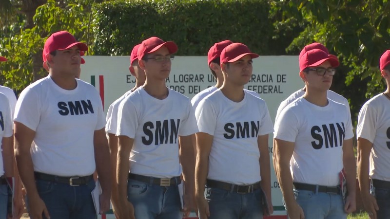 Invitan a soldados del SMN a recoger la cartilla