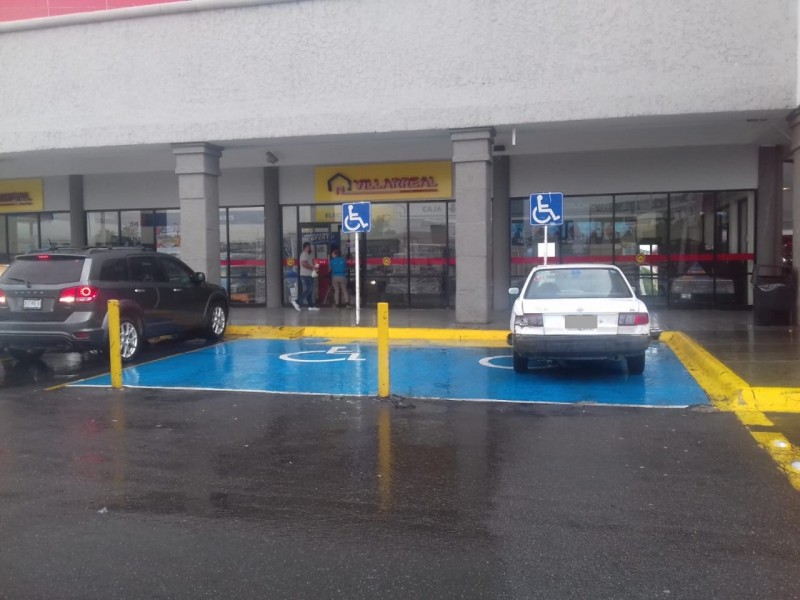 SSPyTM sigue con los operativos en estacionamientos de plazas comerciales