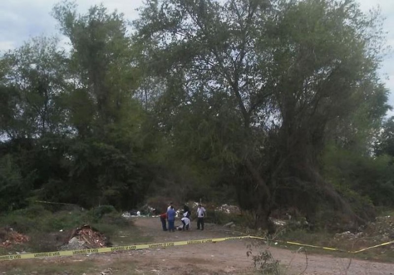 Encuentran a un hombre asesinado cerca de Mojolo