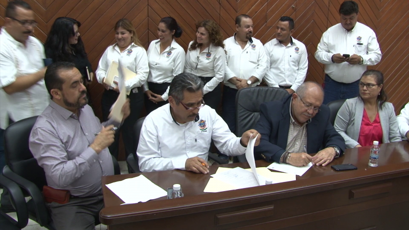 Firman convenio de aumento salarial, STASAM y Ayuntamiento