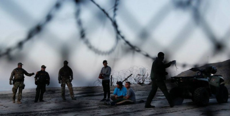 México dice que no aceptará a deportados por EU sino a demandantes de asilo