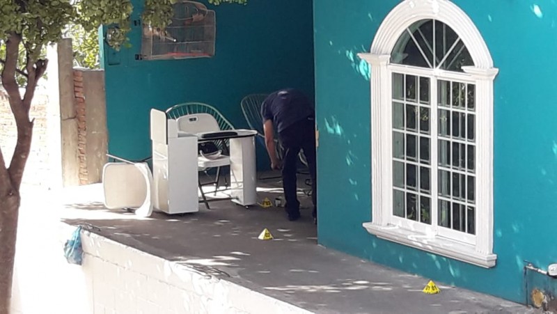 Asesinan a mujer al interior de su propio domicilio