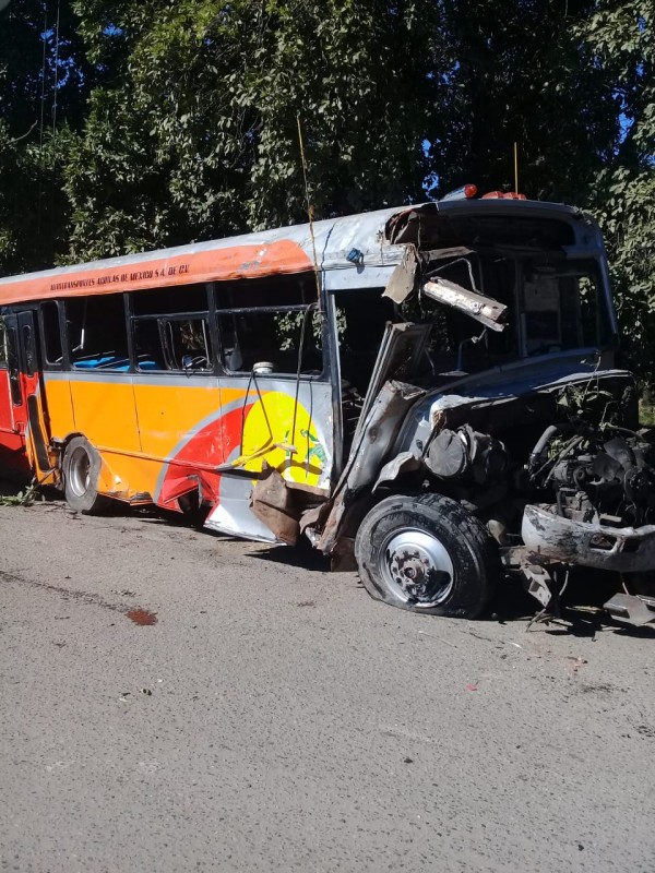 Confirma SSPyTM,  34 heridos en camionazo de Imala