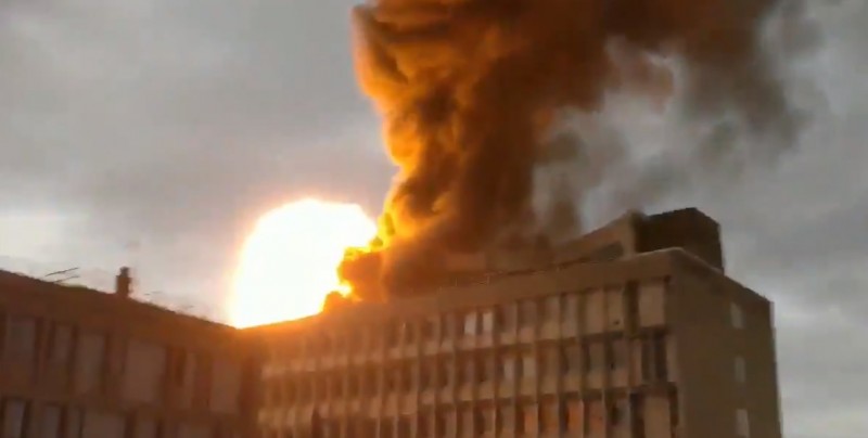 Se registra impresionante explosión en Universidad de Lyon en París