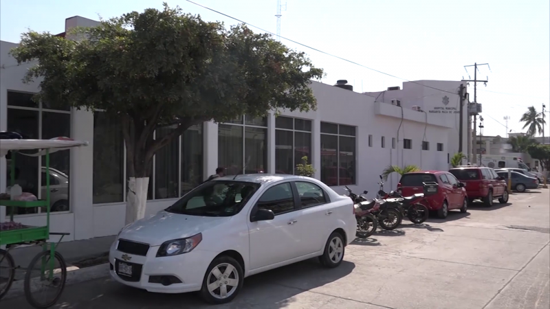 Abastecen fármacos en el hospitalito de la Juárez