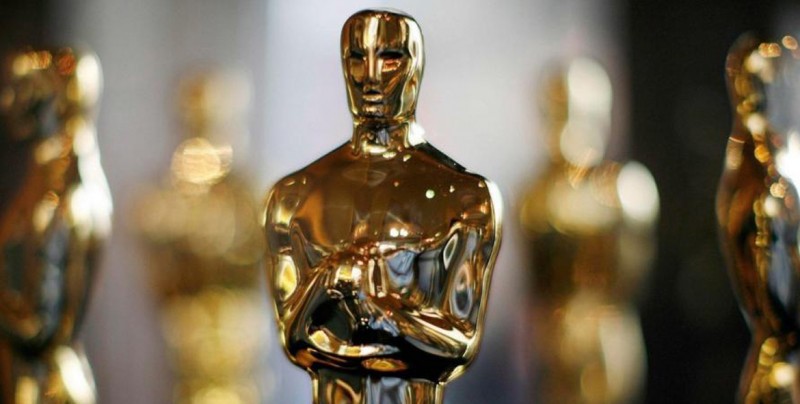 Cuarón y Del Toro critican que los Óscar entreguen premios durante anuncios