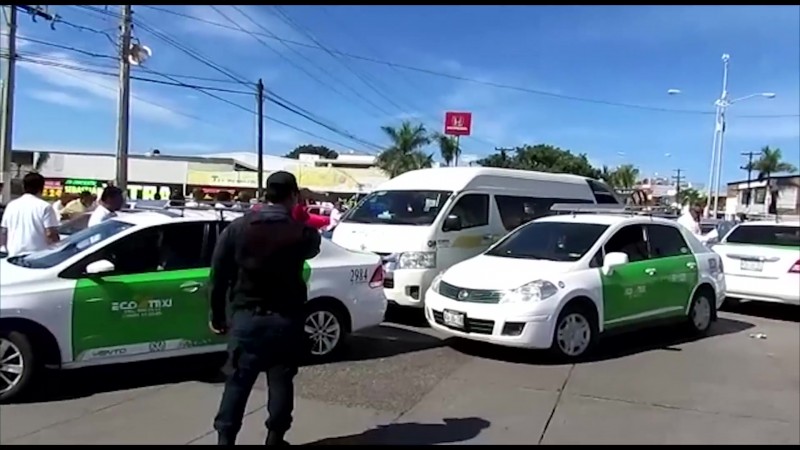 Reiteran cero tolerancia a bloqueos de transportistas en Mazatlán