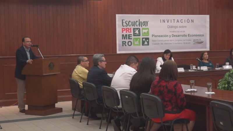 Realizan foro para nueva Ley de planeación y desarrollo económico