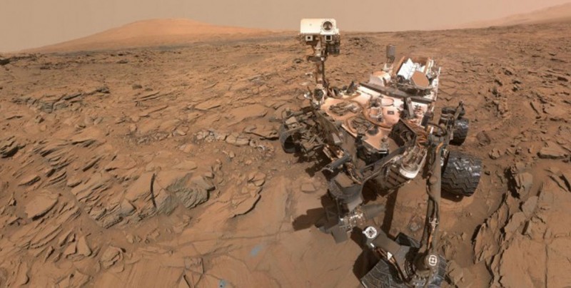 Robot Curiosity halla en Marte nitrógeno, esencial para la existencia de vida