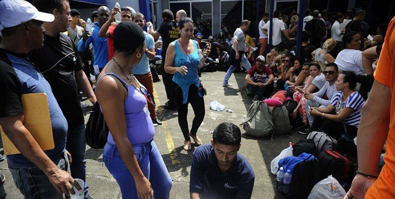 Miles de cubanos están varados en Ciudad Juárez esperando cruzar