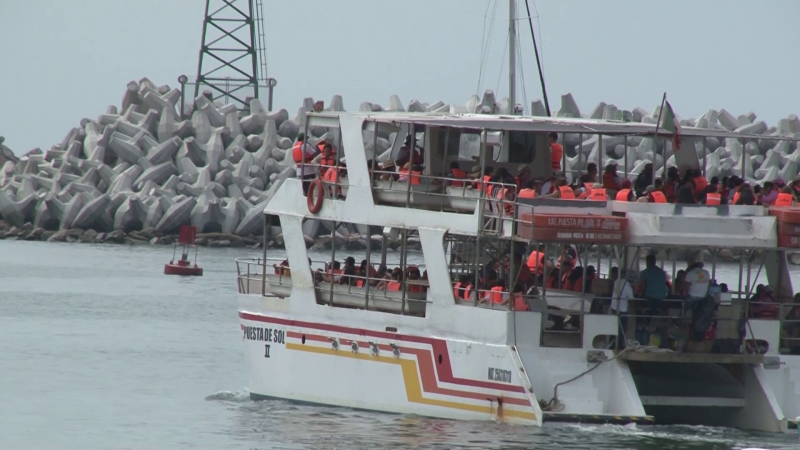 Servicio de catamaranes saturado por turistas