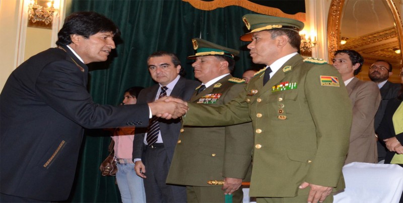 Evo Morales reclama mano dura para policías que colaboren con narcotráfico
