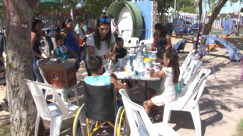 Realizan festival del día del niño para niños con discapacidades