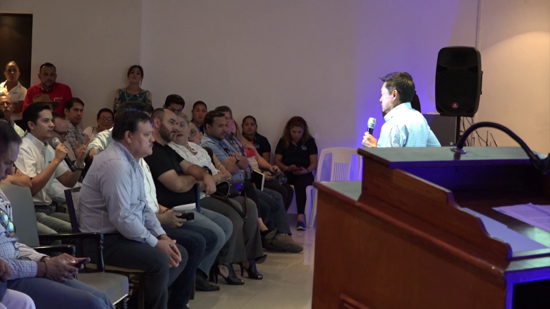 CANACO realizó conferencia para empresarios y comerciantes en Mazatlán