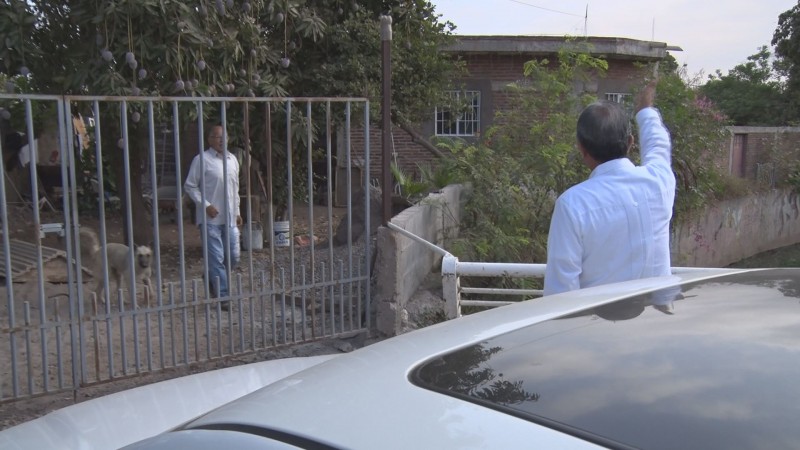 Vecino del arroyo  el piojo reclama al Alcalde de Culiacán