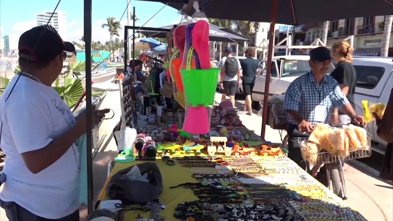 Crece descontroladamente el ambulantaje en Mazatlán: CONCANACO